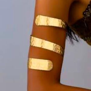 ULTIMATE BOHEMIAN HAMMERED GOLD ARM BRACELET